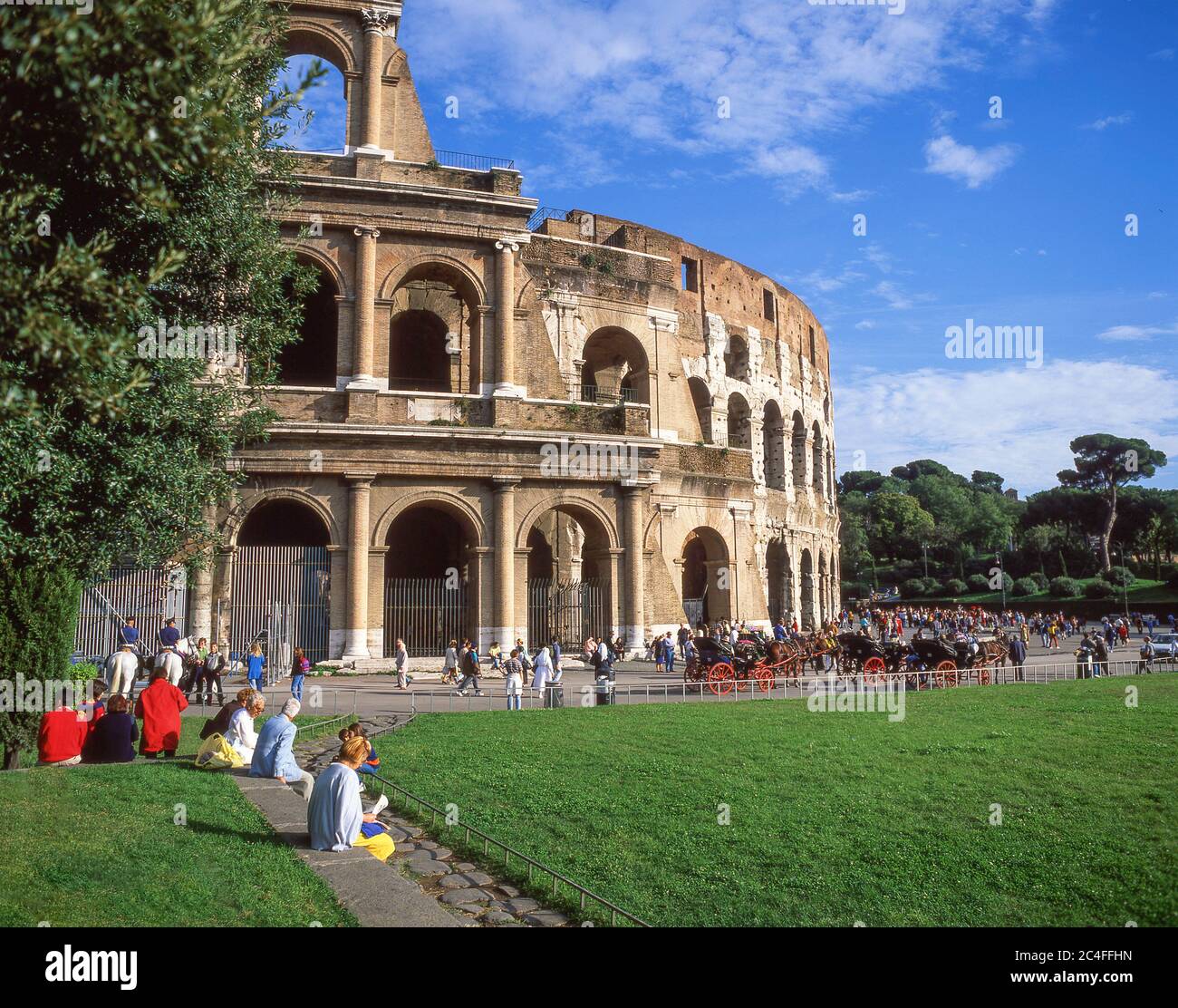 Das Kolosseum (Colosseo) am späten Nachmittag, IV. Templum Pacis, Rom (Roma), Region Latium, Italien Stockfoto