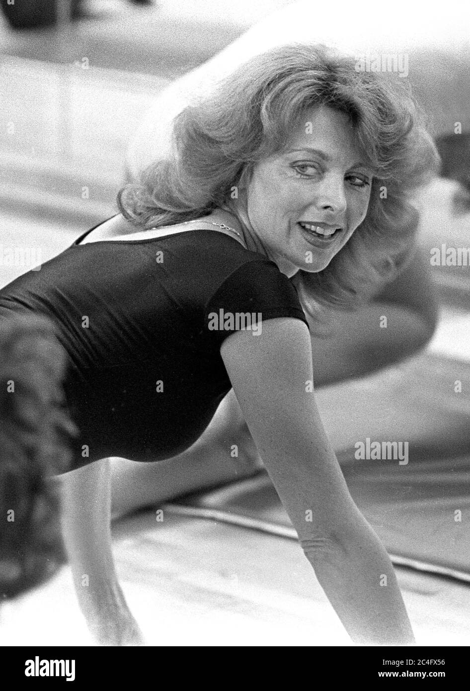 Schauspielerin Tina Louise von Gilligans Island beim Training bei Jane Fonda's Workout in Beverly Hills, CA, 1980 Stockfoto