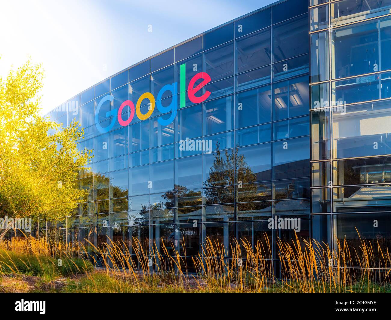 Google Headquarters Gebäude und Google-Logo in Mountain VEW, Kalifornien USA Stockfoto