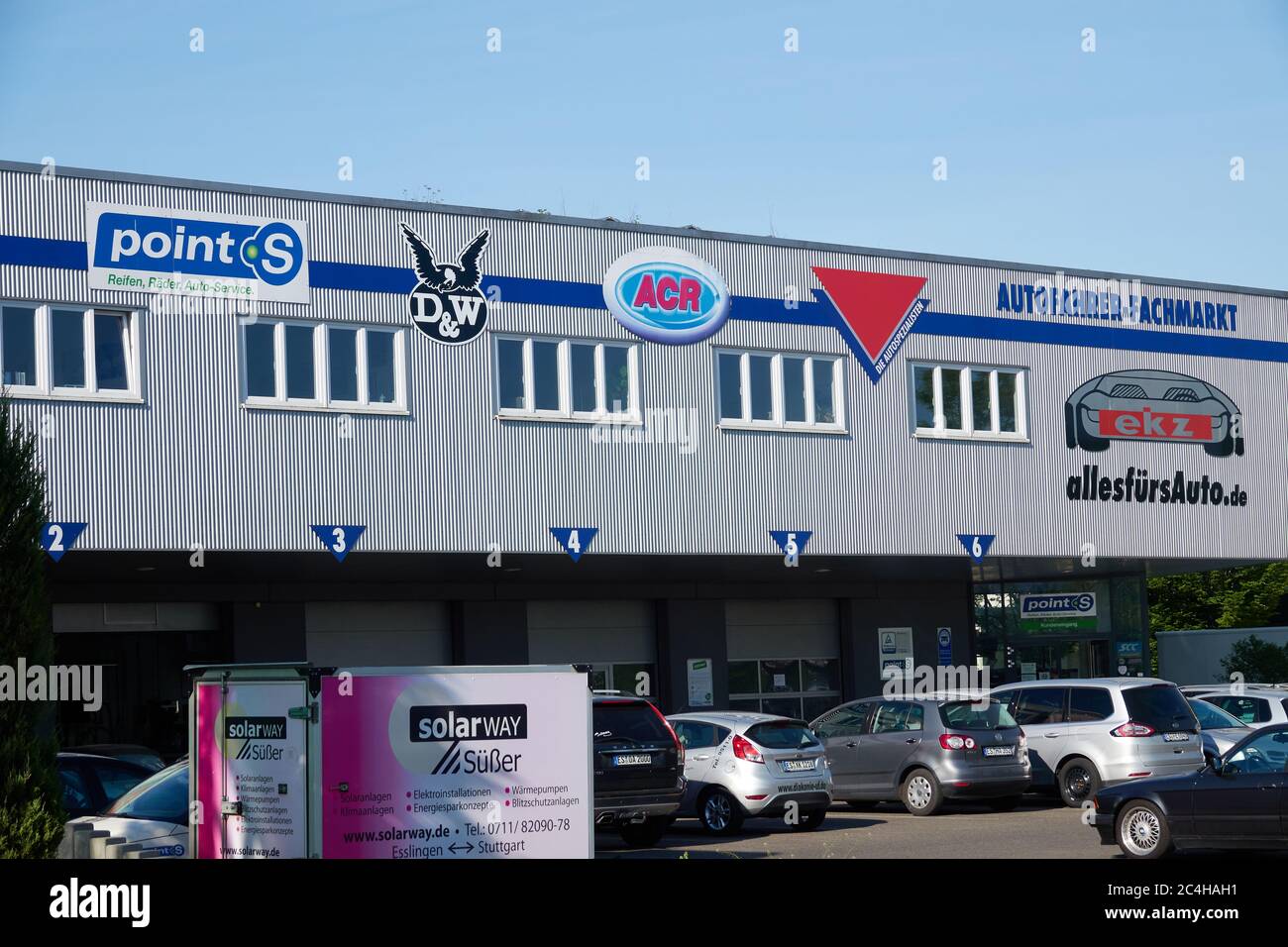 Esslingen, 08. Mai 2020: Willkommen bei der ekz Rettenmaier GmbH & Co. Kg  Reifen, Räder und Autoservice. In Der Nähe Von Stuttgart Stockfotografie -  Alamy