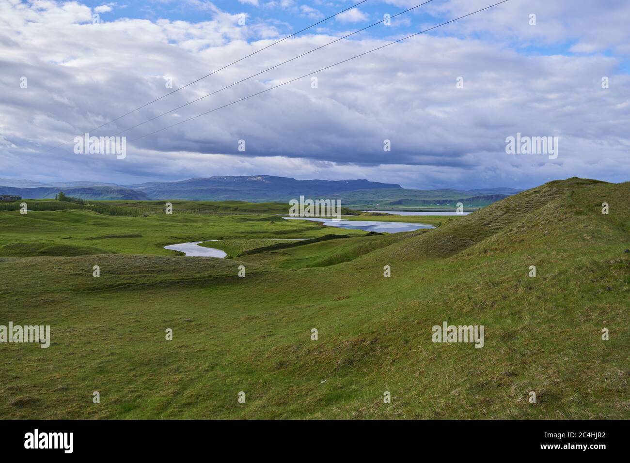 Kirkjubaejarklaustur, ätherische Landschaften während der Mittsommernacht im Süden Islands Stockfoto