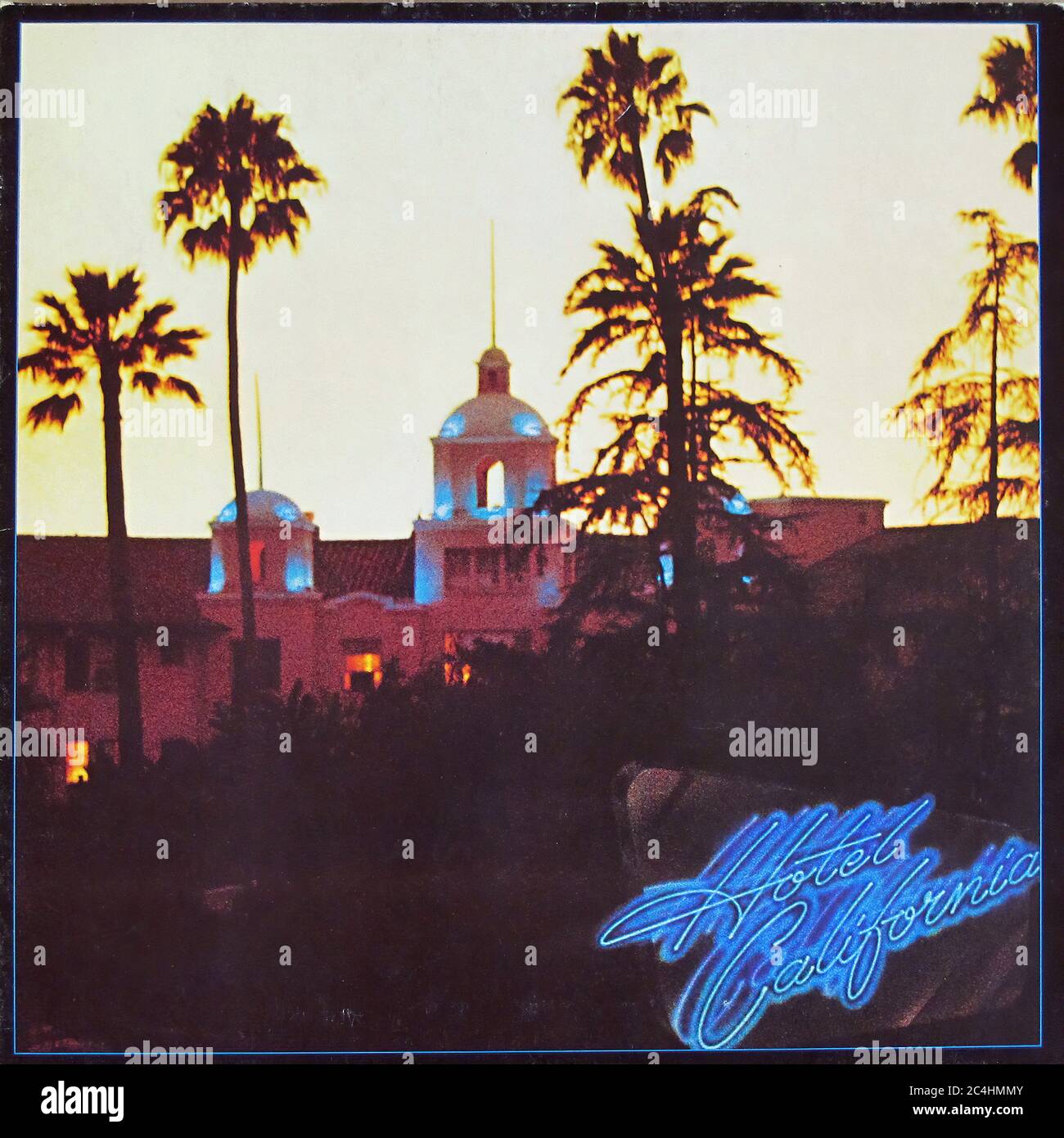 THE EAGLES HOTEL CALIFORNIA 12'' LP VINYL - Vintage Plattencover 01 Stockfoto