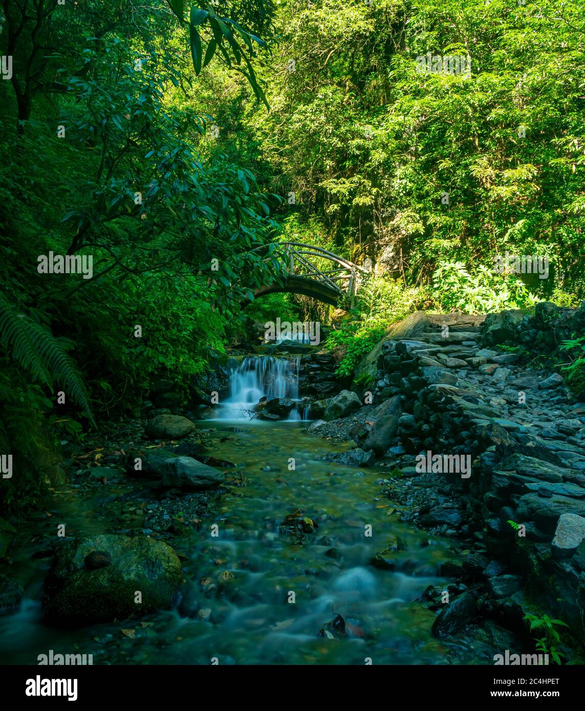 Jibhi Falls, Jibhi, Tirthan Valley, Himachal Pradesh, Indien Stockfoto