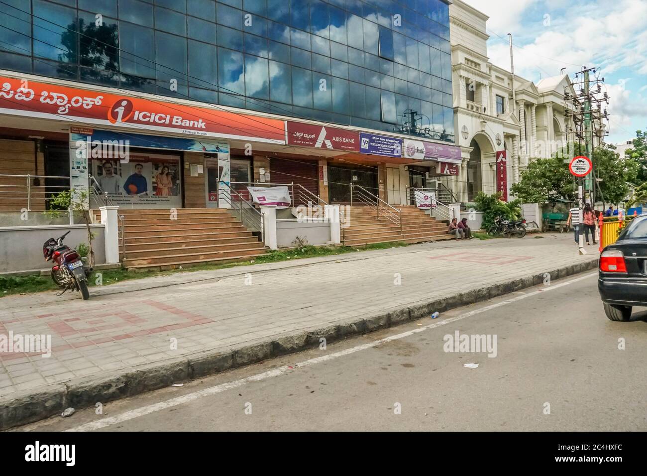 14. juni 2020/Bengalore, Indien : leerer Blick auf die Straße in einer Stadt Stockfoto