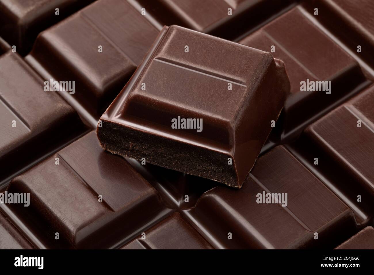 Stücke bitter dunkle Schokolade schließen Vollformat Stockfoto