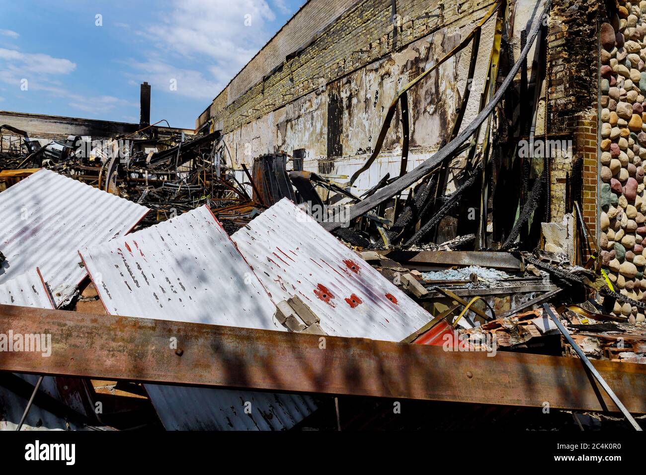 Vandalismus oder Rache, verbrannte innere Schäden nach Protestaufständen in den usa Stockfoto