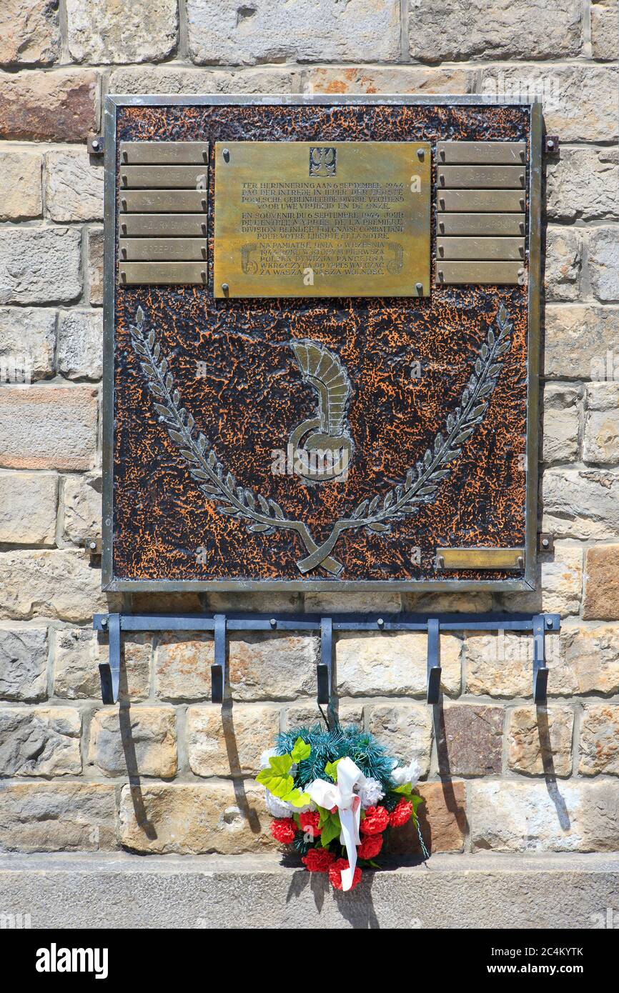 Gedenktafel für die erste polnische bewaffnete Division, die Ypern, Belgien, am 6. September 1944 befreite Stockfoto