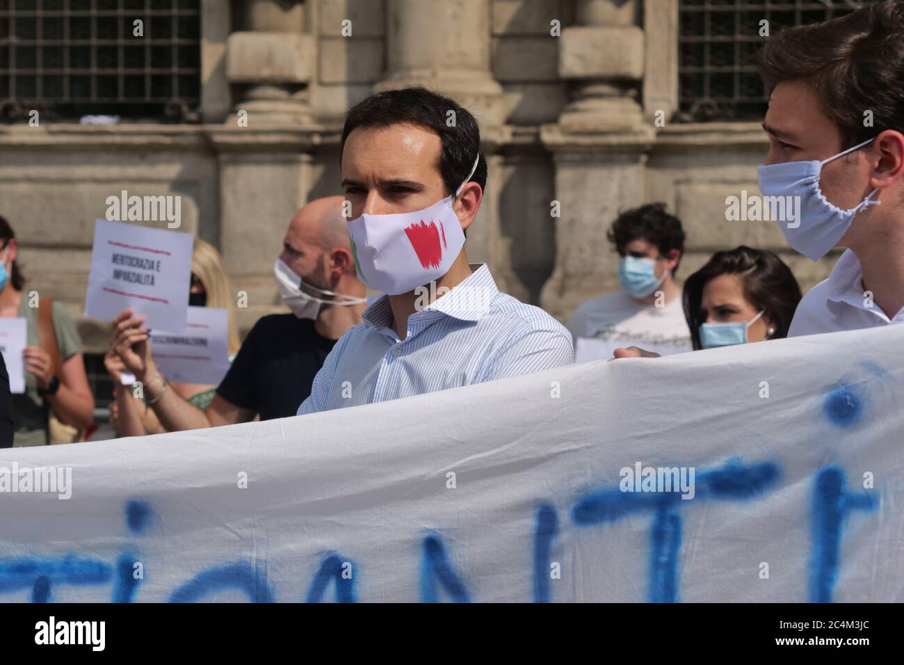 Mailand, Italien. Juni 2020. Piazza della Scala, Politik Marco Bestetti Protest der Praktizierenden Anwälte gegen die Regierung (Foto: Luca Ponti/Pacific Press) Quelle: Pacific Press Agency/Alamy Live News Stockfoto