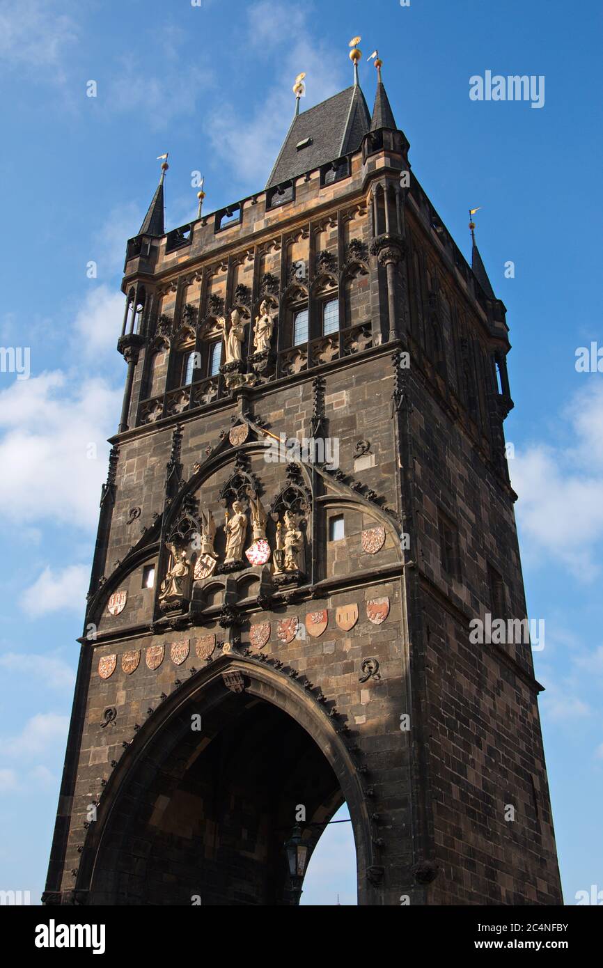 Altstädter Brückenturm an der Karlsbrücke in Prag in Tschechien, Europa Stockfoto