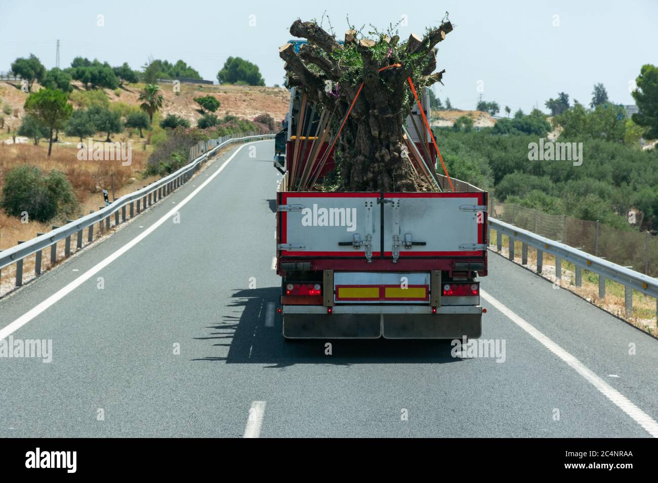 Alter lkw in bumen -Fotos und -Bildmaterial in hoher Auflsung  Alamy