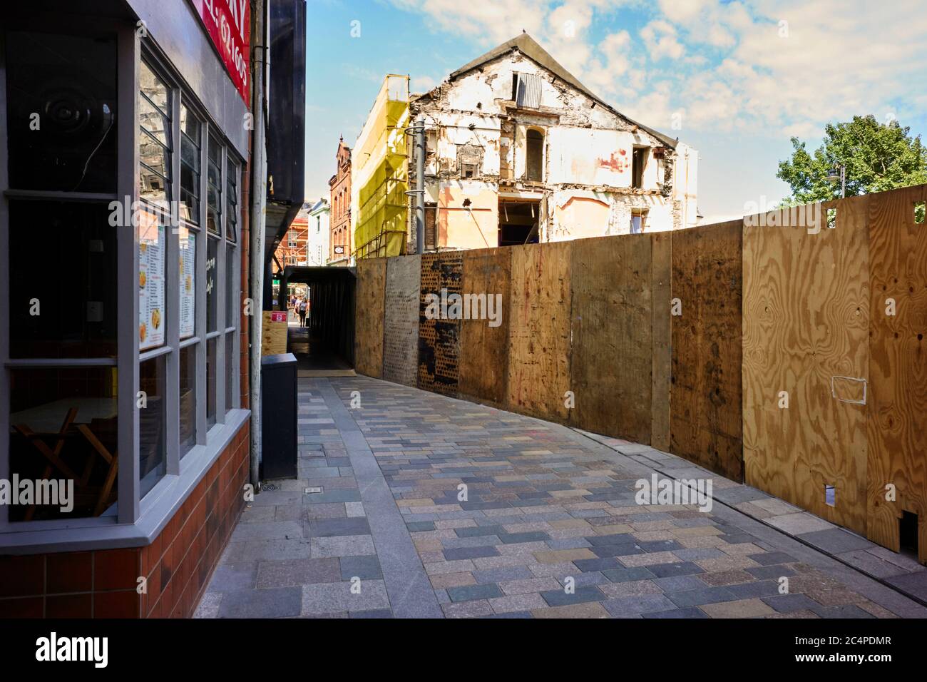 Viktorianische Geschäfte und Gebäude werden in Duke Street, Douglas, Isle of man abgerissen Stockfoto