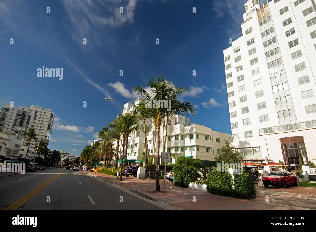 Art-Deco-Gebäude in der Collins Ave, Miami Beach, Florida, USA Stockfoto
