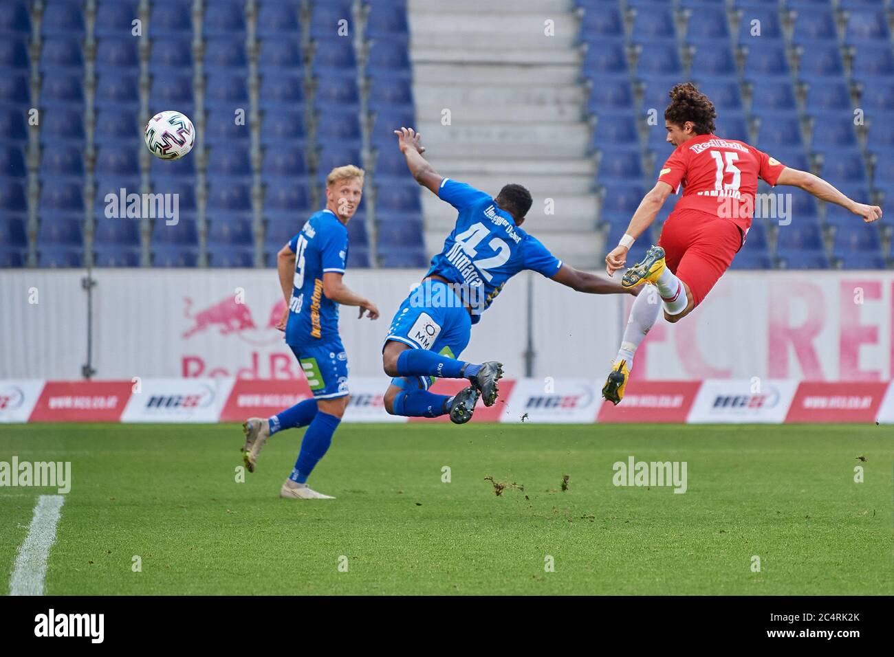 Salzburg, Österreich 28. Juni 2020: tipico - BL - 19/20 - Sp. 30 - RB Salzburg gegen TSV Prolactal Hartberg rechts Andre Ramalho (FC Red Bull Salzburg) macht das Tor 1:0, das auch das 100 Tor in dieser Saison ist. Goalschuetze/goalschützen/ Einsatz weltweit Stockfoto