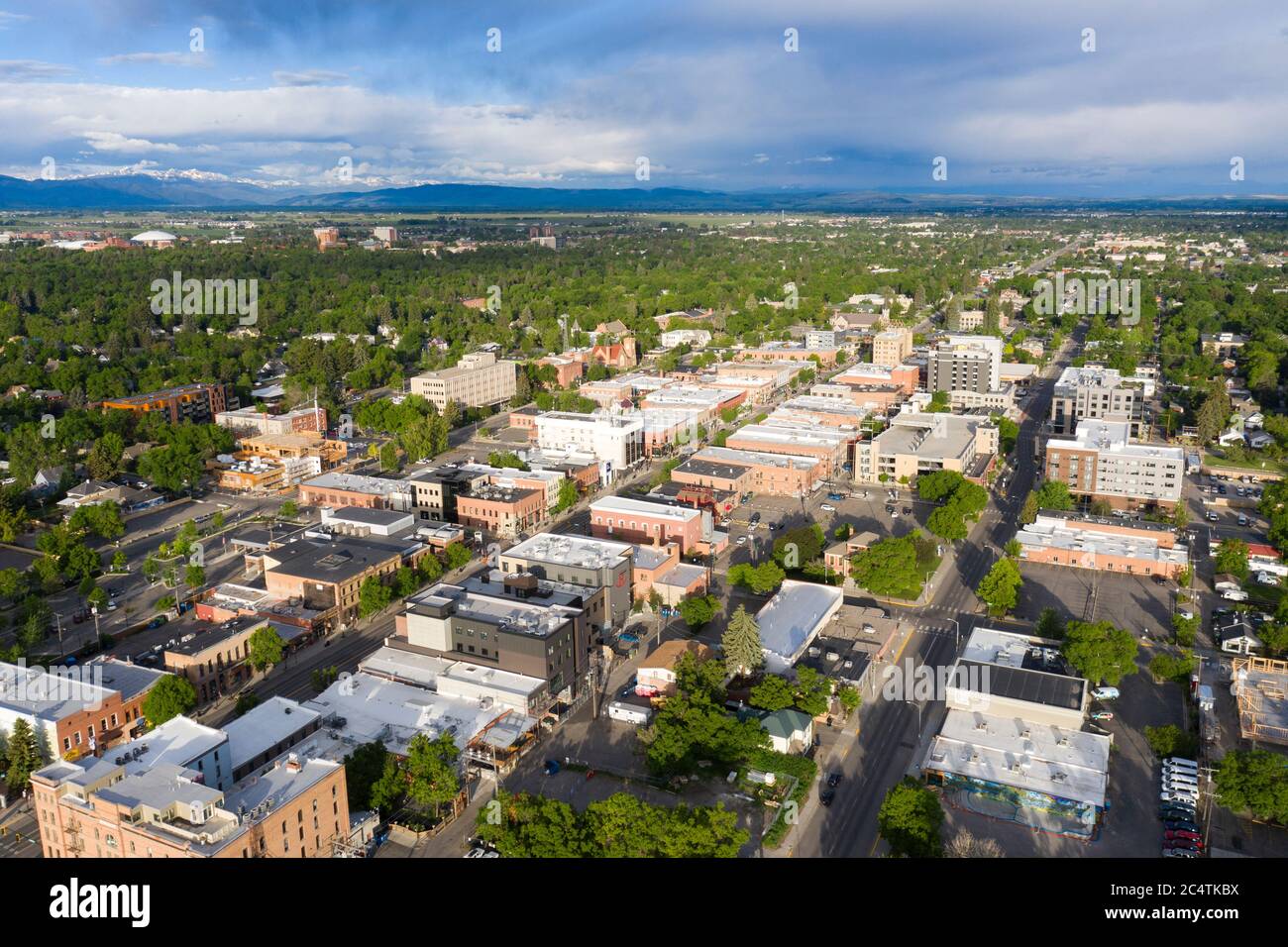 Luftaufnahmen von der malerischen Innenstadt von Bozeman, Montana Stockfoto