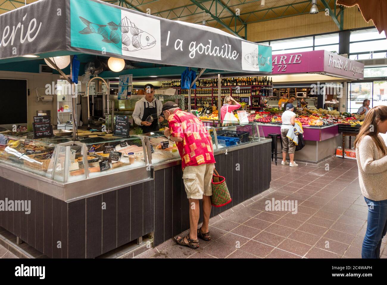 Les Halles (überdachte Markthalle), Dinard, Bretagne, Frankreich Stockfoto