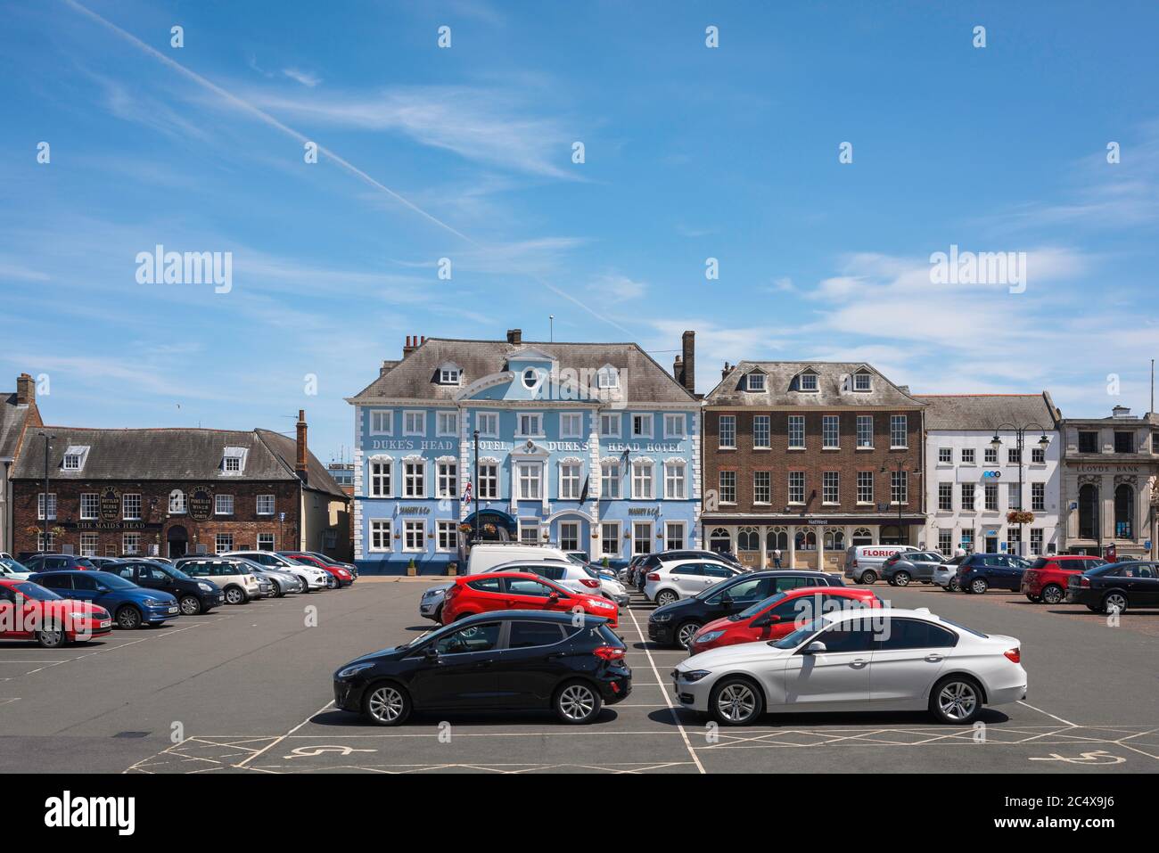 Dienstag Marktplatz, Blick auf Dienstag Marktplatz, ein georgischer Marktplatz im Zentrum des historischen King's Lynn, Norfolk, England, Großbritannien. Stockfoto