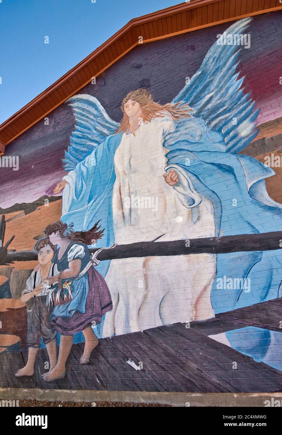Wandbild des Schutzengels auf der Neunten Avenue in El Paso, Texas, USA Stockfoto