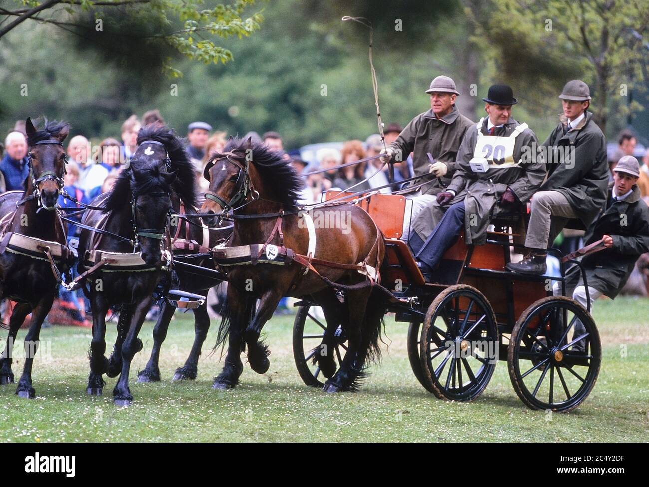 Prinz Philip, Duke of Edinburgh im Wettbewerb mit der Kutschenfahrt. Windsor Horse Show. Berkshire, England, Großbritannien um 1989 Stockfoto