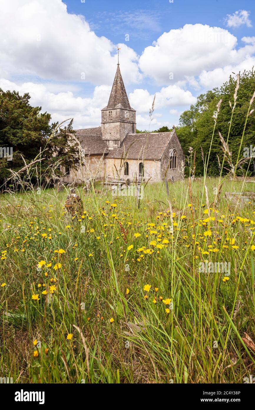 St Kenelms Kirche im Cotswold Dorf Sapperton, Gloucestershire Großbritannien Stockfoto