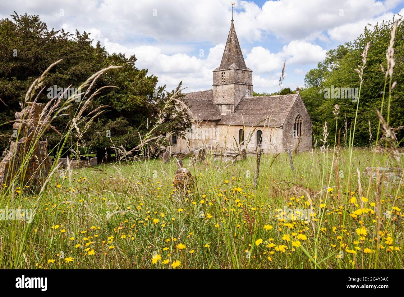 St Kenelms Kirche im Cotswold Dorf Sapperton, Gloucestershire Großbritannien Stockfoto