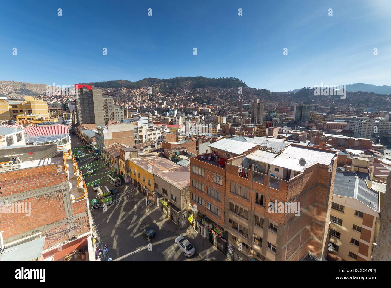 La Paz, Bolivien - 30. september 2018: Panoramablick auf La Paz, in Bolivien. La Paz ist die höchste Hauptstadt der Welt. Stockfoto