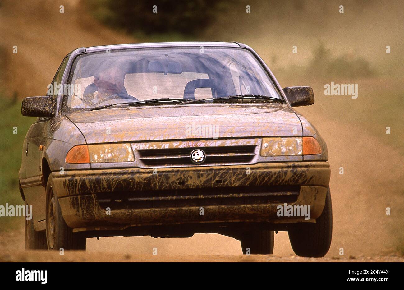 1991 Vauxhall Astra wird auf dem Testgelände in Millbrook Bedfordshire UK getestet Stockfoto