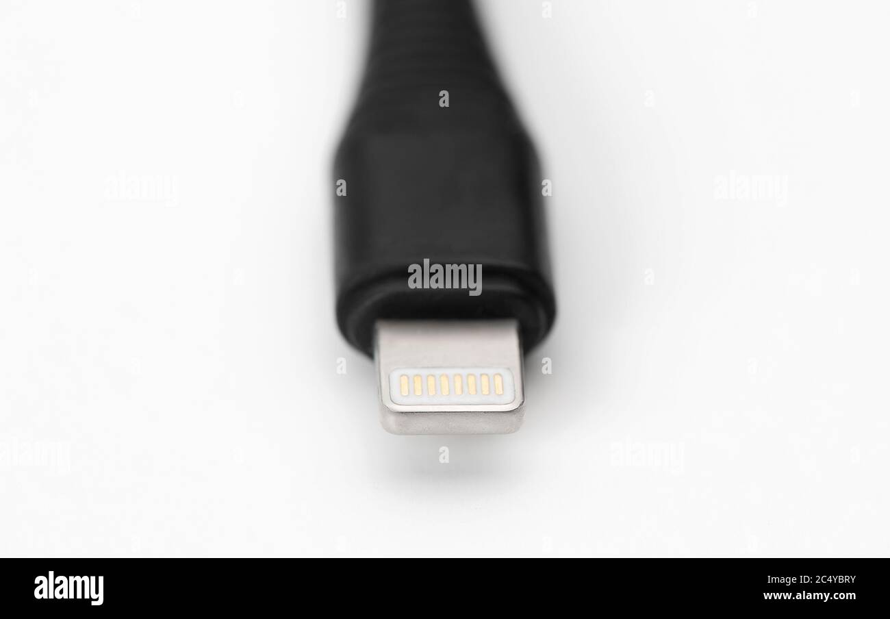 Lightning mobile Ladekabel auf weißem Hintergrund isoliert Stockfoto