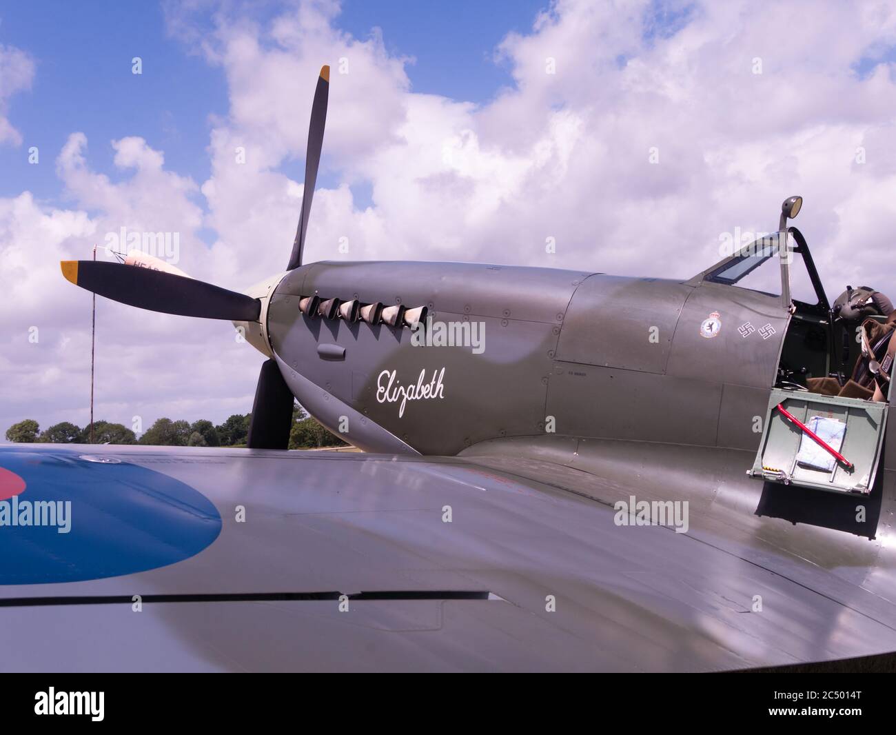 Nahaufnahme einer Supermarine Spitfire IX bei Aero Legends, Headcorn (Lashenden), UK.,Elizabeth NH341 Stockfoto