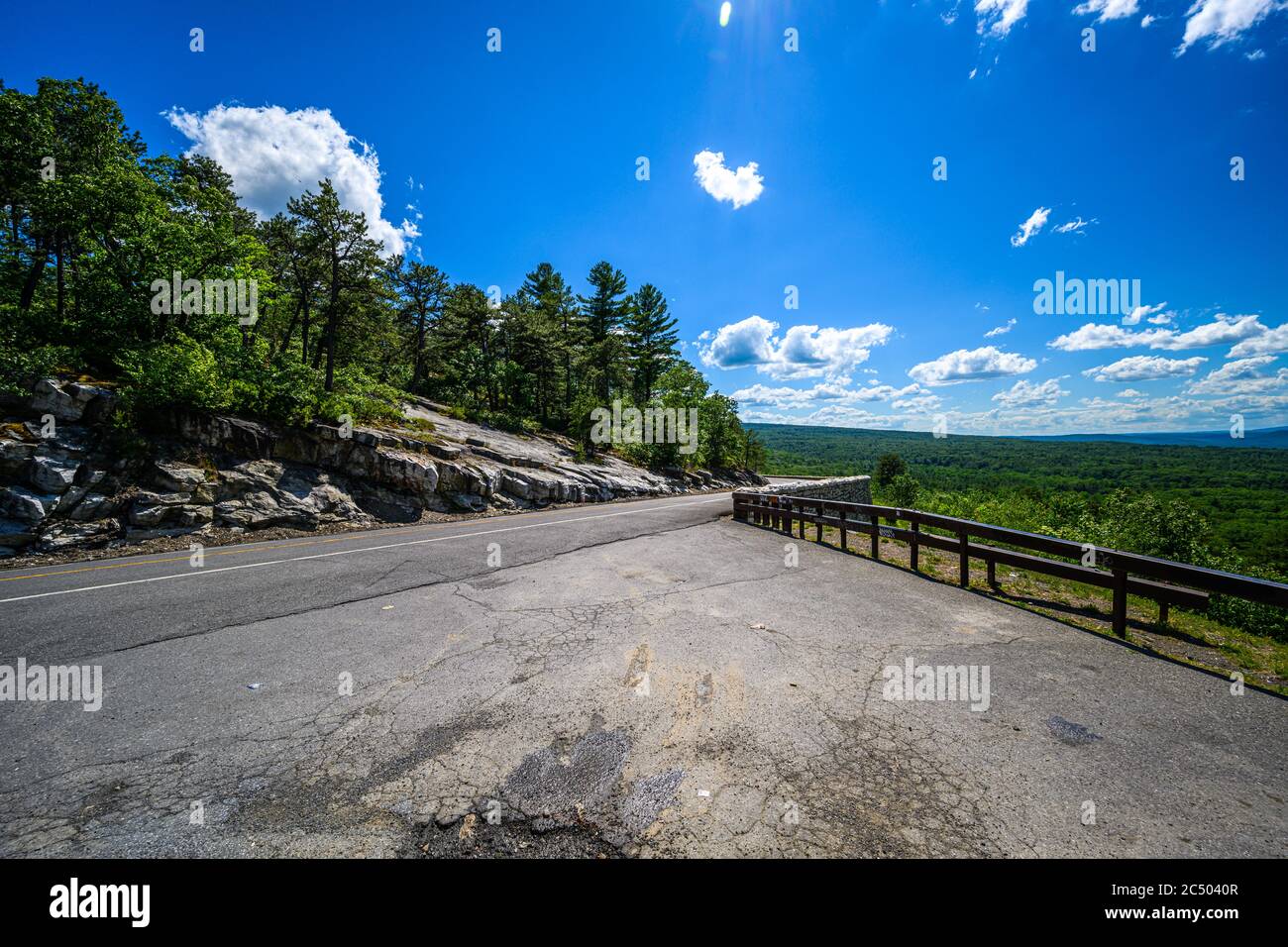Catskill Scenic Overlook auf der State Rte 55, Kerhonkson, NY, USA Stockfoto