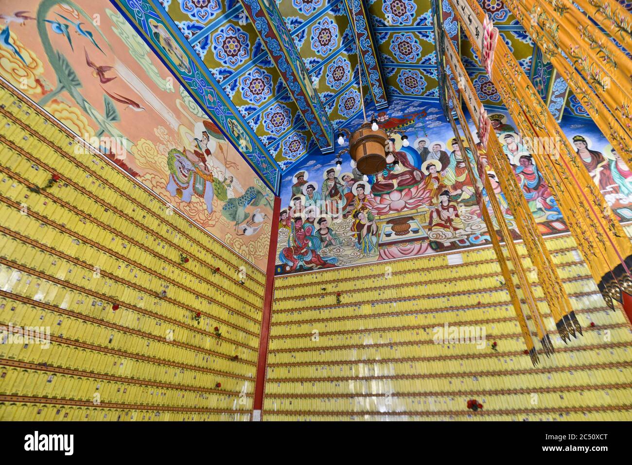 Baotong Tempel: Innenraum eines Pavillons, Wuhan, China Stockfoto