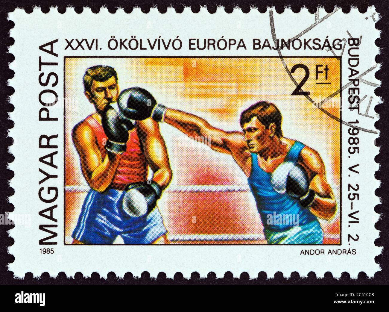 UNGARN - UM 1985: Eine in Ungarn gedruckte Briefmarke aus der Ausgabe '26. Boxeuropameisterschaft, Budapest' zeigt Boxen, um 1985. Stockfoto