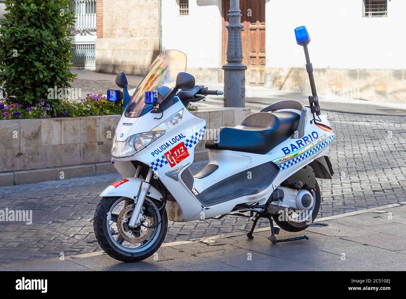 Jaen, Spanien - 18. Juni 2020: Motorrad der örtlichen Polizei in Jaen, Spanien Stockfoto