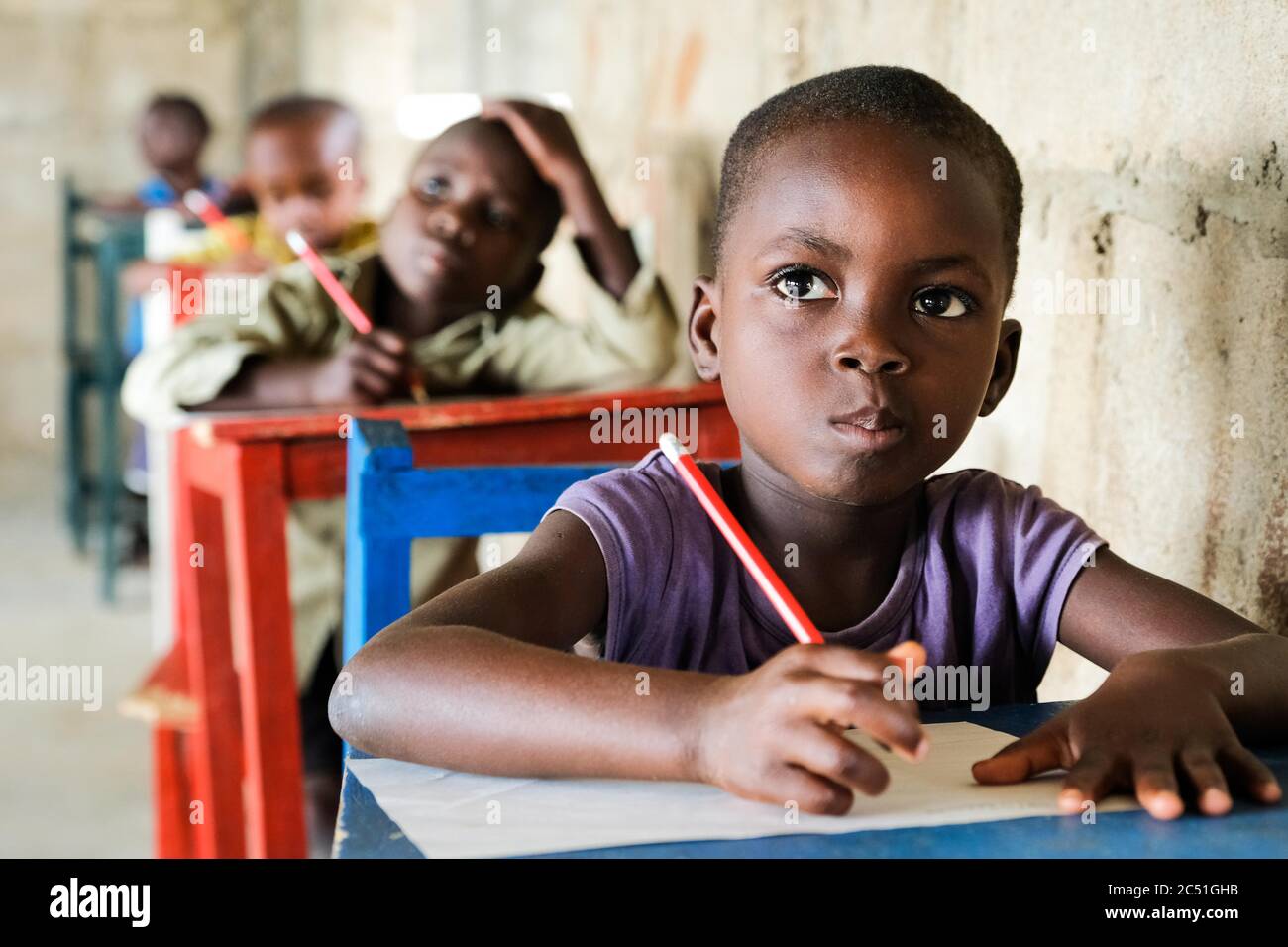 Schulunterricht für die Kinder des Waisenhauses 'Nazareth Home for God´s Children' in Sang / Ghana Stockfoto