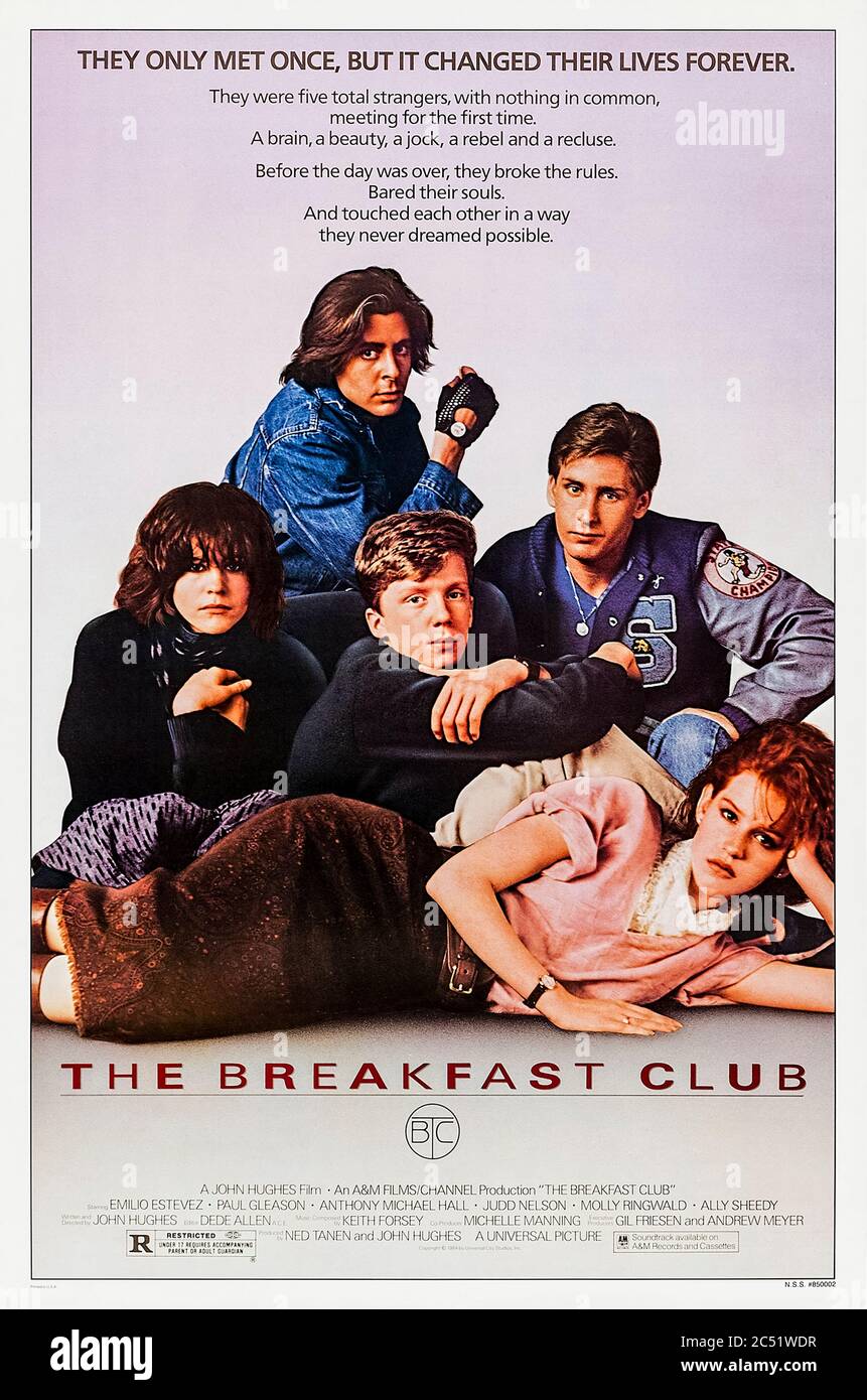 'The Breakfast Club (1985) Regie: John Hughes mit Emilio Estevez, Judd Nelson, Molly Ringwald, Paul Gleason, Ally Sheedy und Emilio Estevez. Eine gemischte Gruppe von Jugendlichen aus verschiedenen Cliquen verbindet sich während der Haft in der High School in dieser beliebten Coming-of-Age-Teen-Komödie Stockfoto