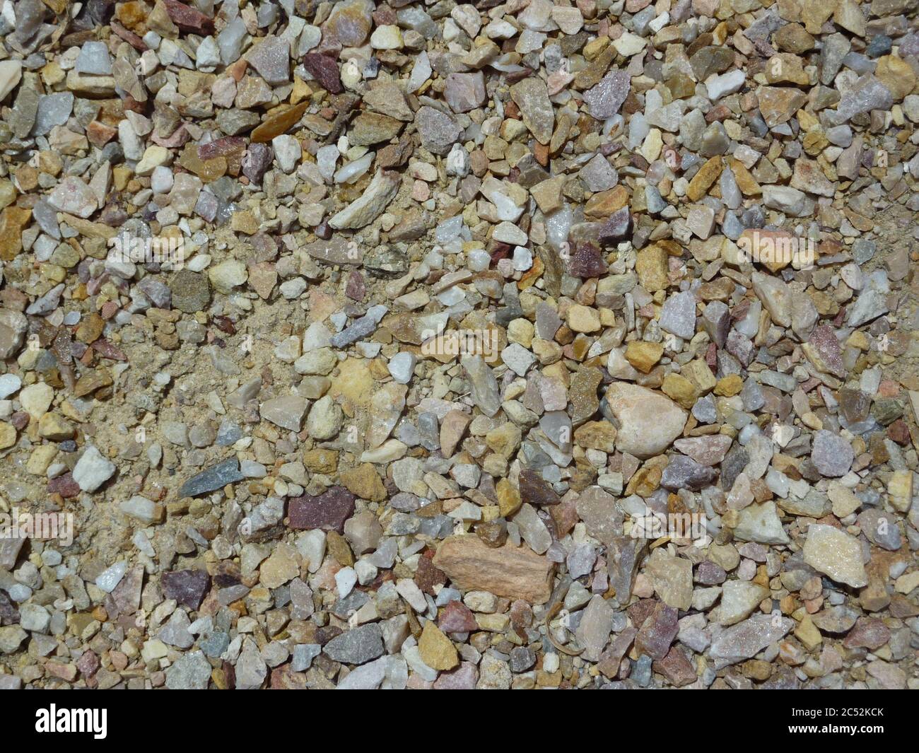 Blick von oben auf verschiedene Felsen am Boden Stockfoto