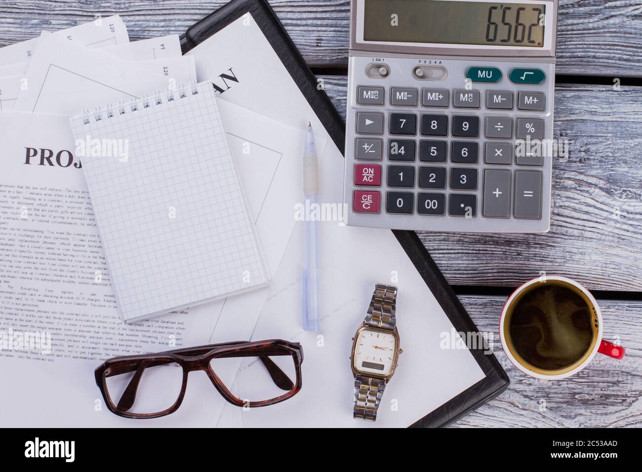 Leerer Notizblock für Kopierplatz und Geschäftsunterlagen. Stockfoto