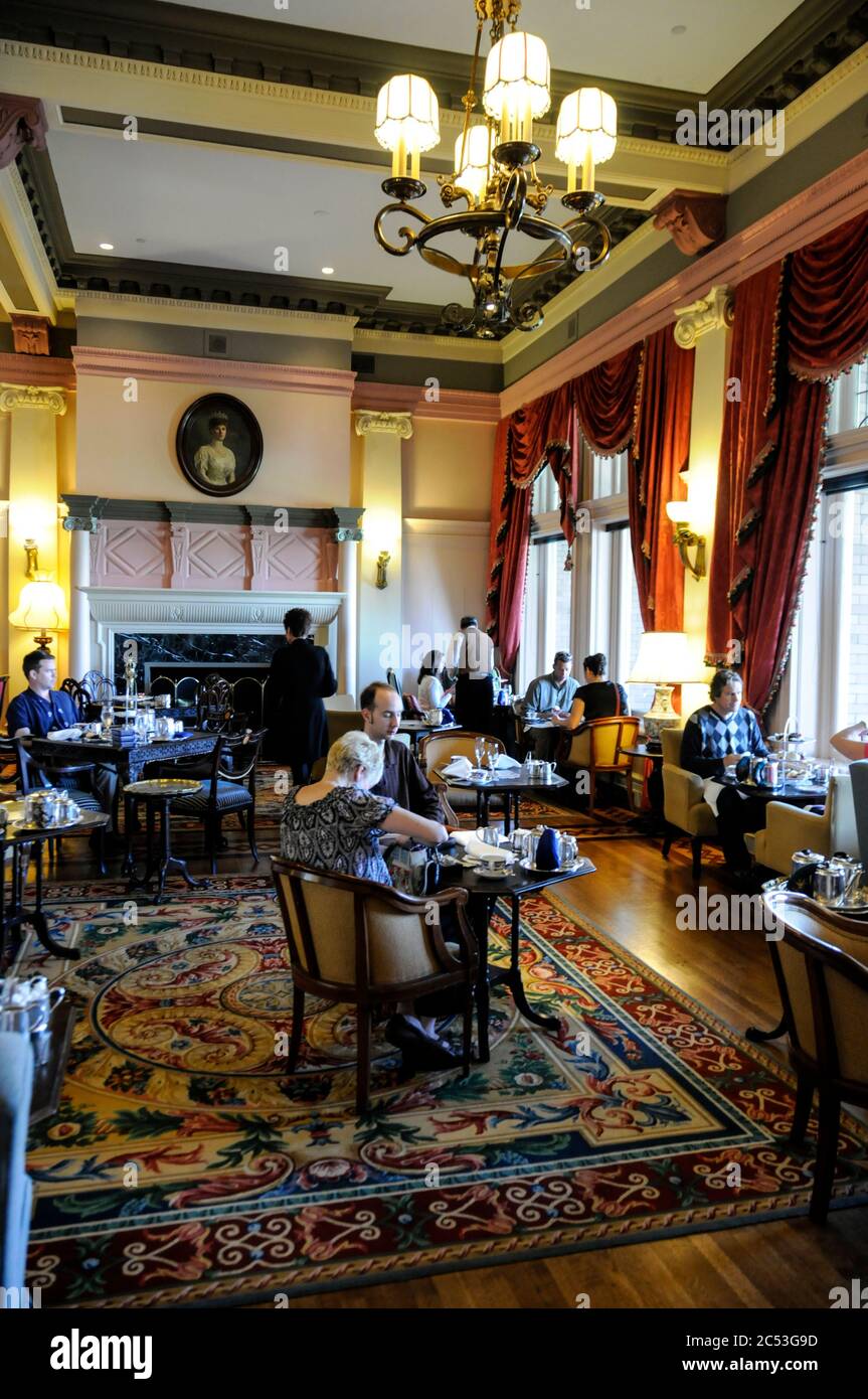 Inneneinrichtung des Speisesaals im Fairmont Empress Hotel in Victoria, Vancouver Island, Kanada Stockfoto