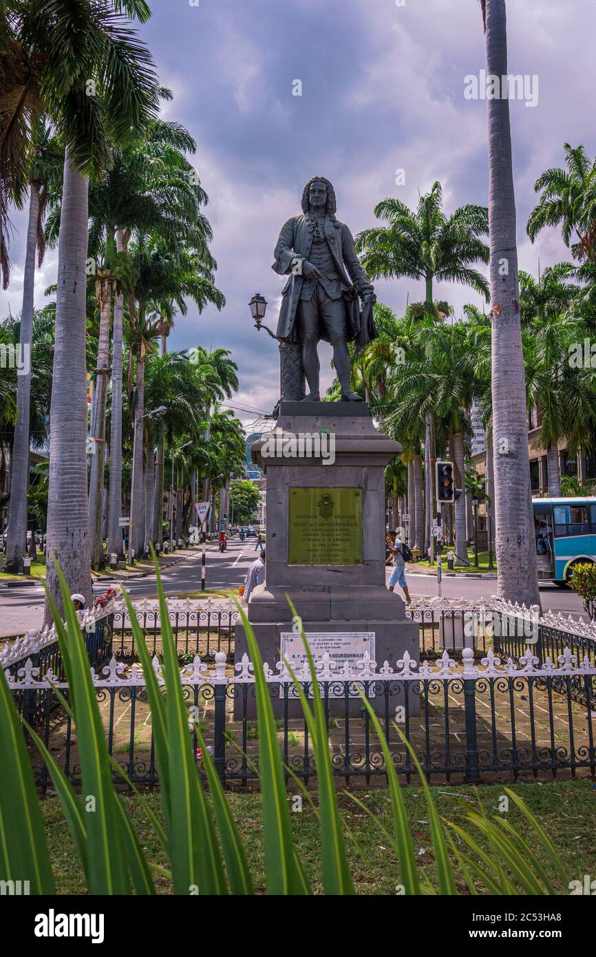 Port Louis, Mauritius, Dezember 2015 - Statue von Mahe de Labordonnais, dem ersten französischen Gouverneur, in der Hauptstadt der Insel Stockfoto