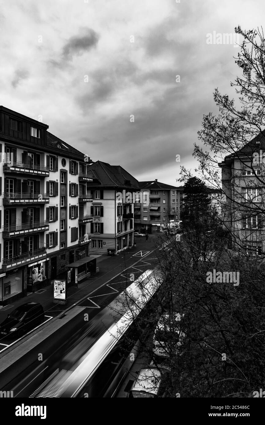 Schöner Sonnenuntergang in Lausanne, Schweiz Stockfoto