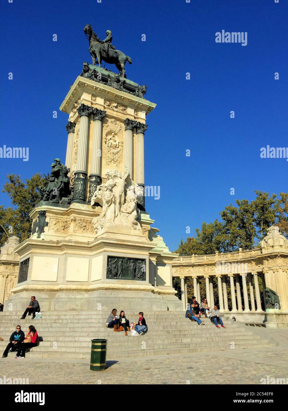 Denkmäler und Kunstwerke im Zentrum von Madrid Stockfoto