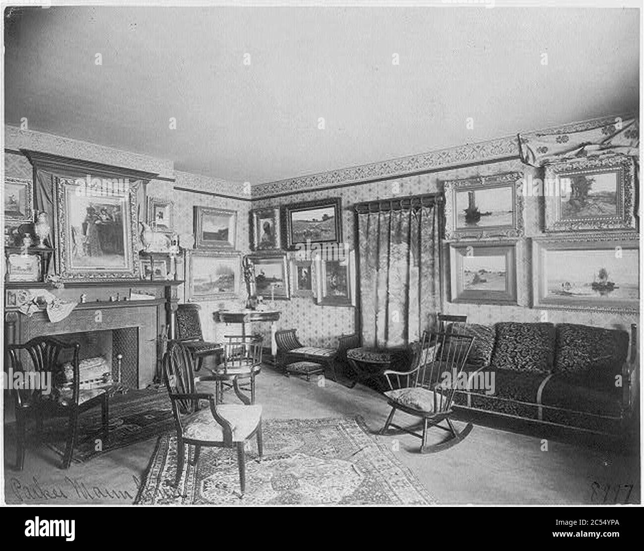 Interieur des Parker Mann Hauses ‘Tanglebank‘ Kalorama Avenue N.W. Washington D.C.: Zimmer mit Gemälden Stockfoto