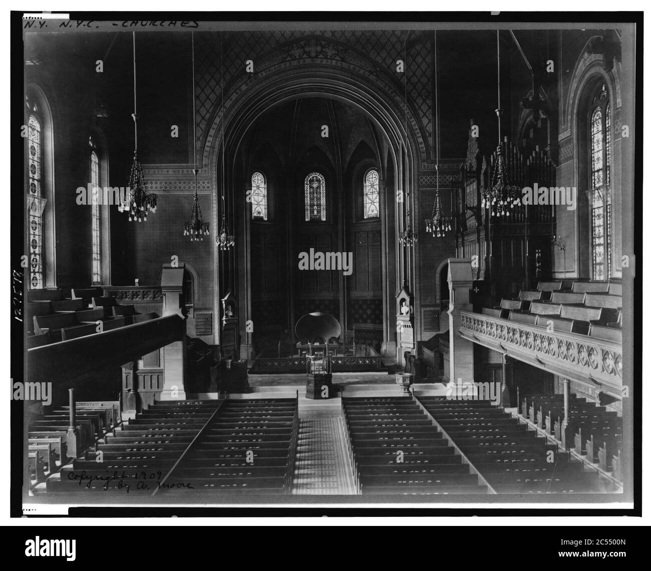 Innenraum von St. George's Church, New York City, in Richtung Altar suchen Stockfoto