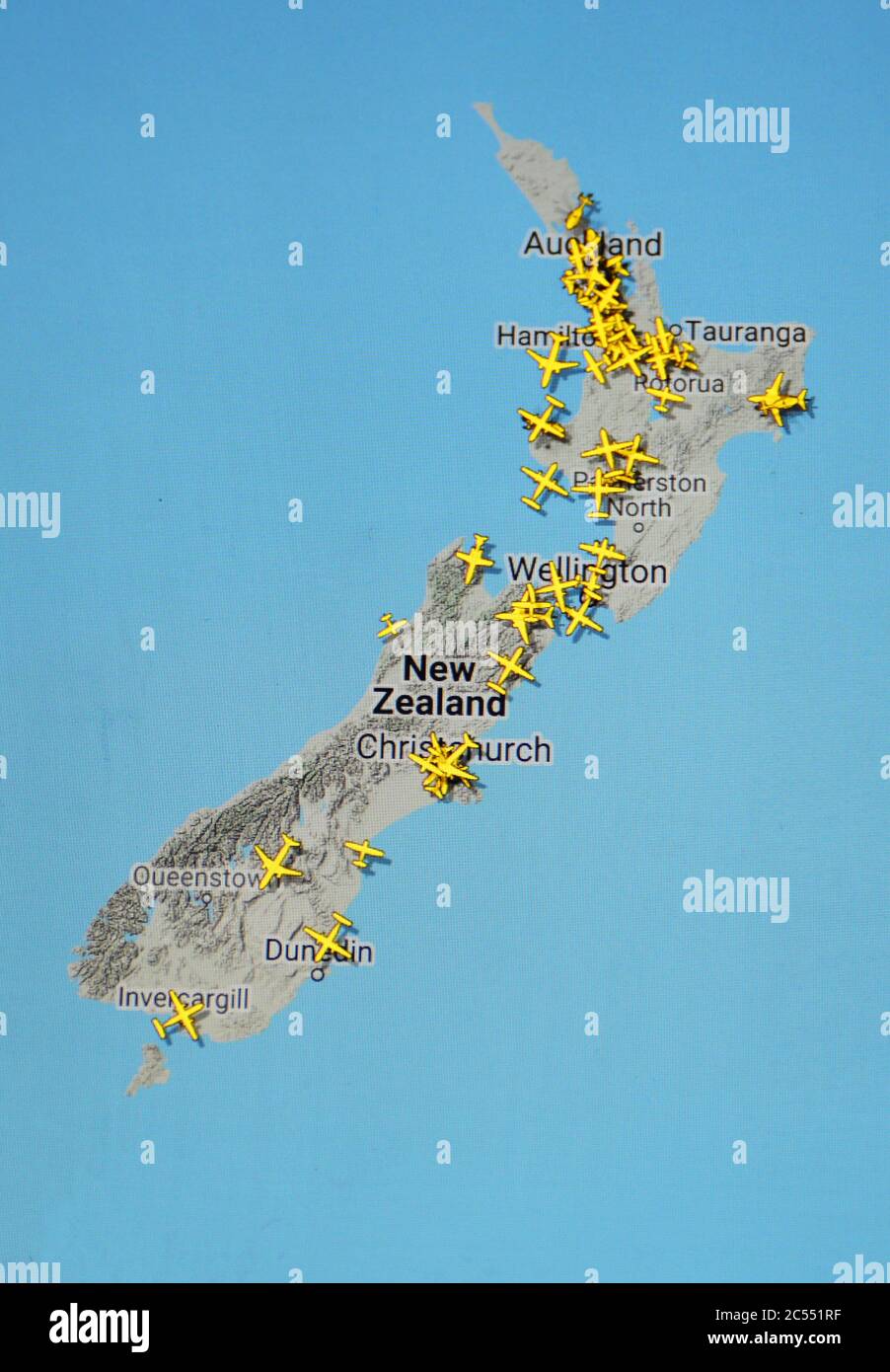 Flugverkehr in Neuseeland im Internet mit Flightradar 24 Website von Svenska Resenätverket ab ( 01. juli 2020, Morgen ) Stockfoto