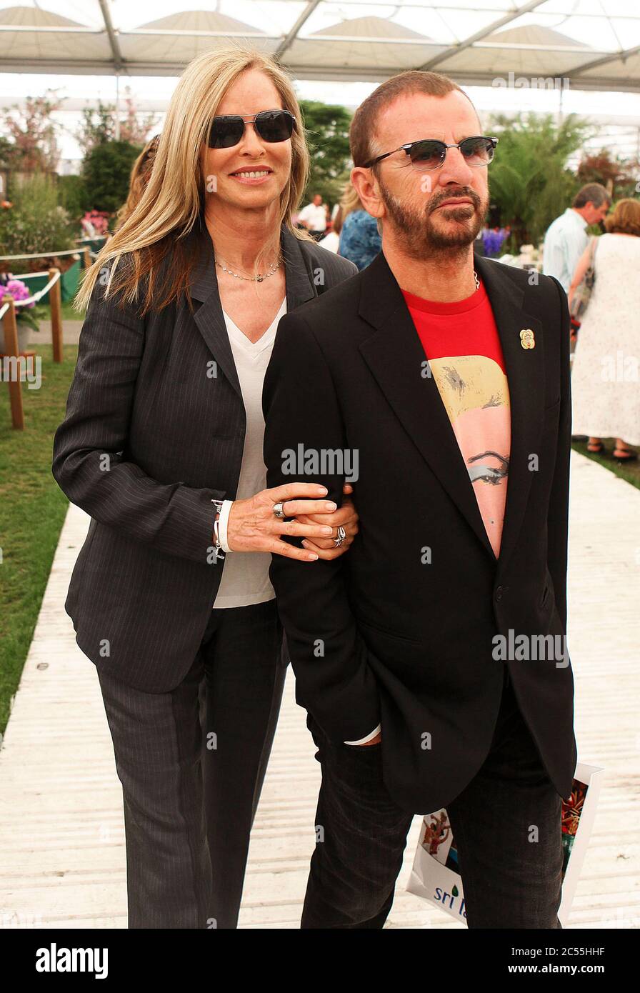 Ringo Star mit seiner Frau Barbara Bach auf der Chelsea Flower Show 2010 Stockfoto