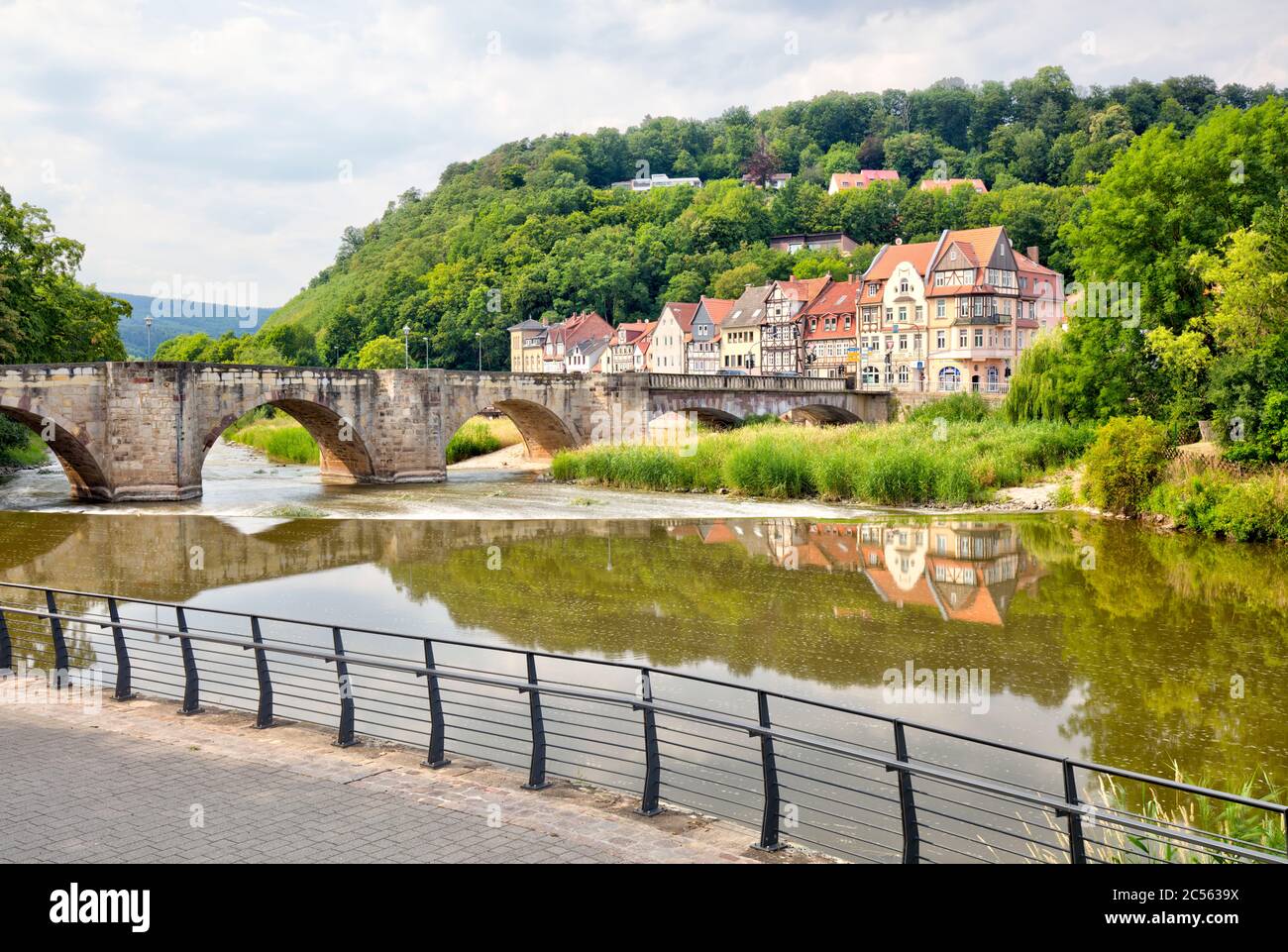 Werra, Fluss, Altstadt, alte Werra-Brücke, Hann. Münden, Niedersachsen, Deutschland, Europa Stockfoto
