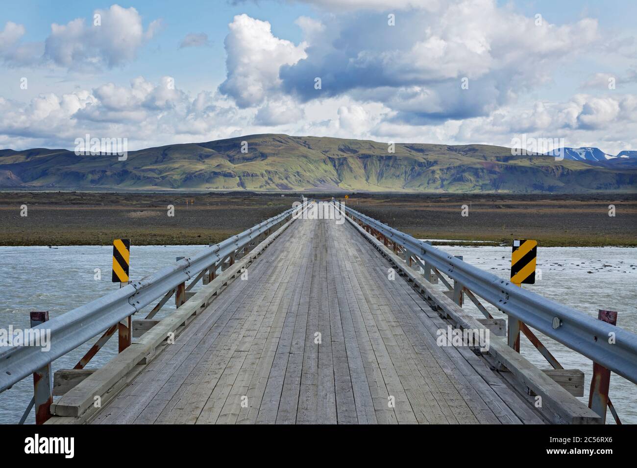 Brücke über den Fluss Thjersa nördlich der Hekla. Stockfoto