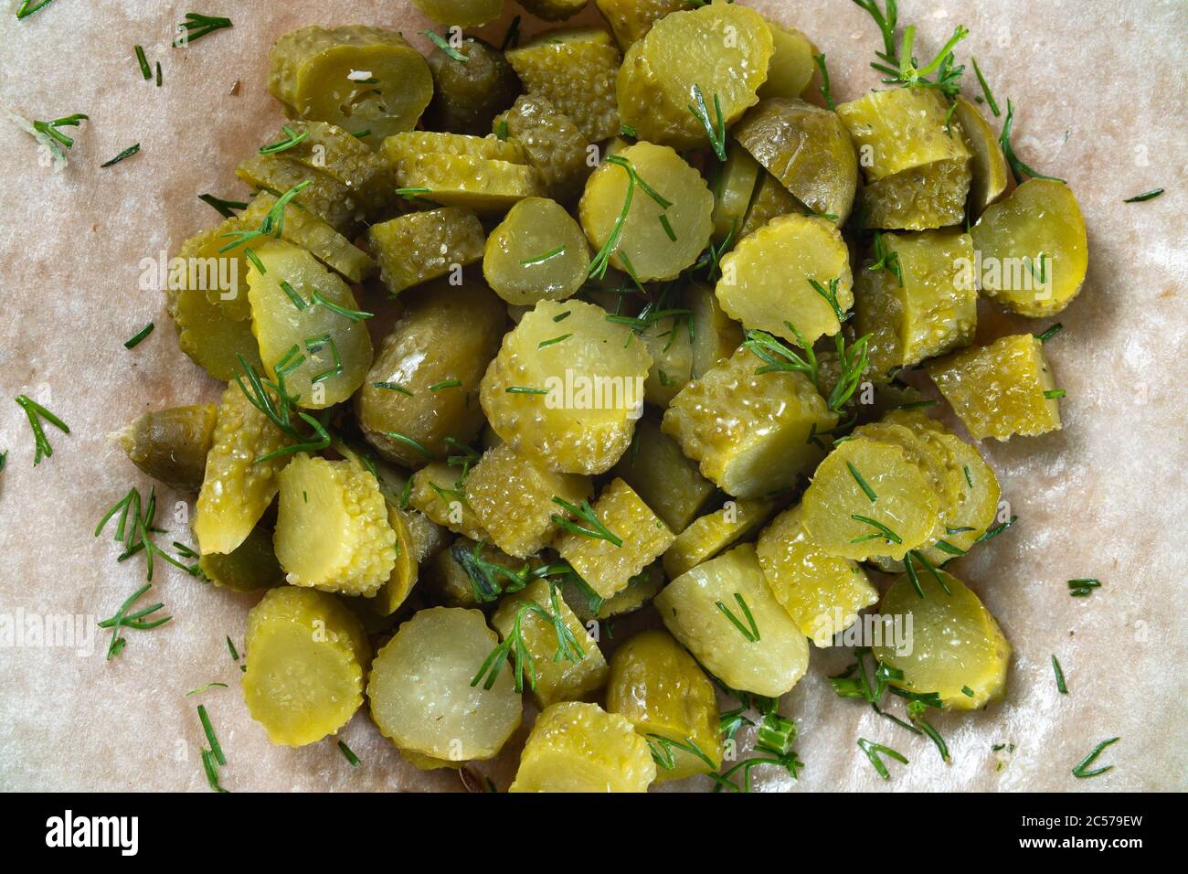Eingelegte cornichons -Fotos und -Bildmaterial in hoher Auflösung – Alamy