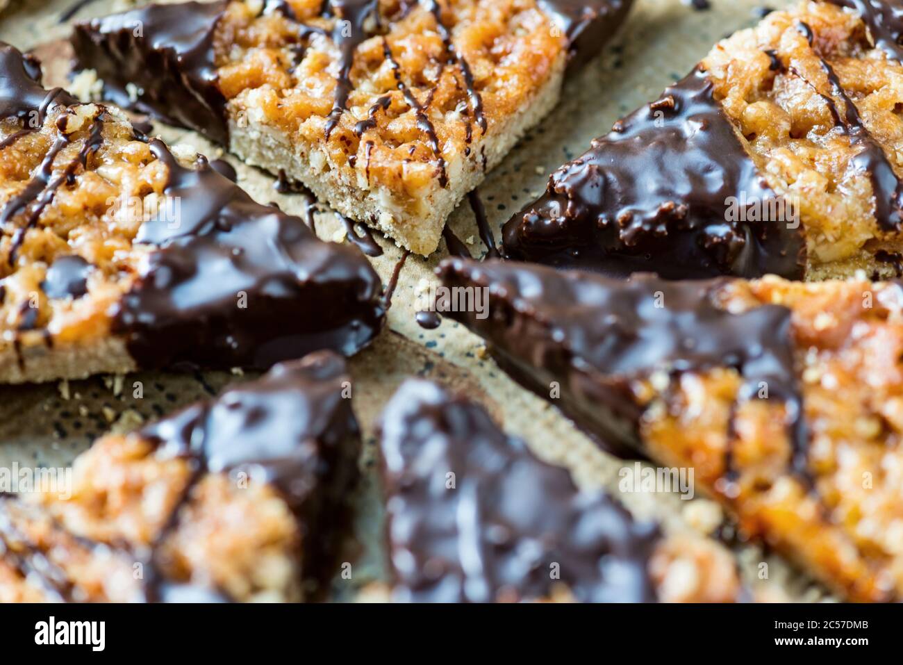 Nussecken, gehackte Mandeln, glutenfrei Stockfoto