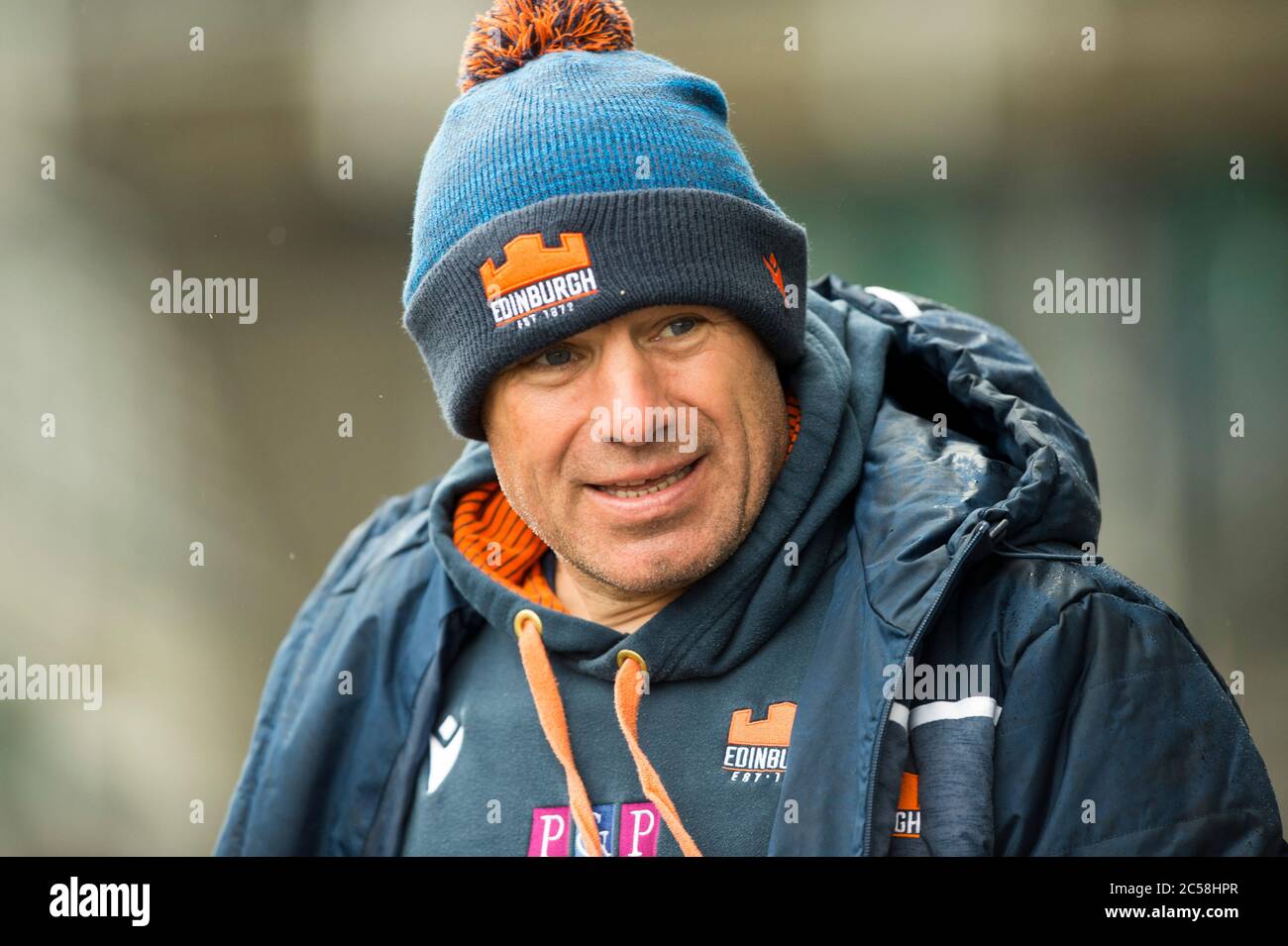 Edinburgh Rugby-Training für sichere Distanzen im BT Murrayfield Stadium, Edinburgh, Schottland, Großbritannien. Juli 2020. Edinburgh Cheftrainer Richard Cockerill im BTMurrayfield. Quelle: Ian Rutherford/Alamy Live News. Stockfoto