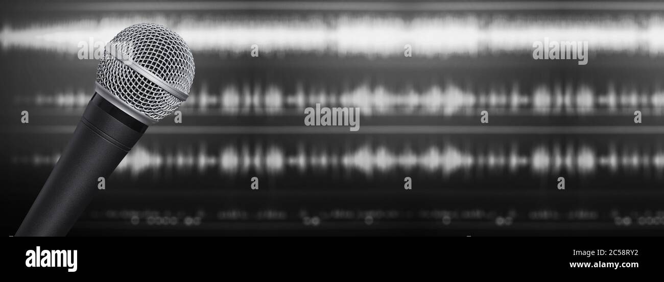 Mikrofon für die Aufnahme von Stimmen über Schallwellen-Hintergrund Stockfoto